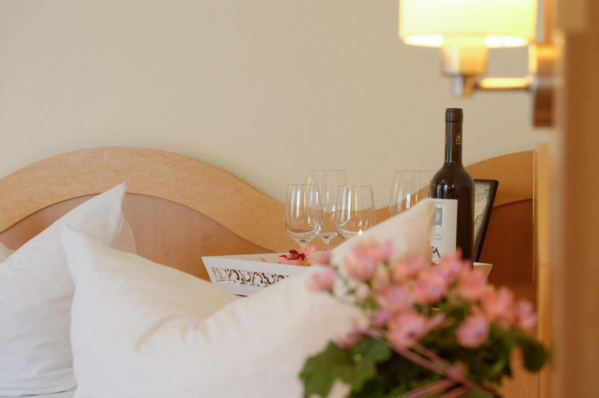 Hotel Restaurant Talblick Bad Ditzenbach Ngoại thất bức ảnh